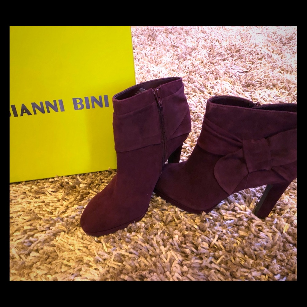 Size 10 Gianni Bini Heels
